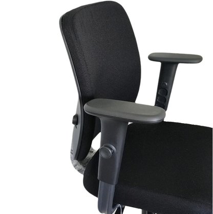 Cadeira Diretora Idea Preto Base Gir. Braço Regulável