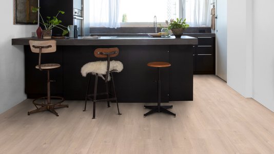 Piso Laminado Impressive 190x1380x8mm Quick Step Carvalho Bege