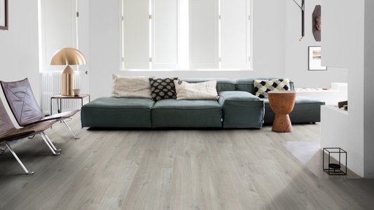 Piso Laminado Impressive 190x1380x8mm Quick Step Carvalho Cinza Suave