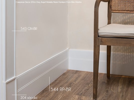 Rodapé Santa Luzia de Poliestireno ArtDeco 544 200X16mm Branco-2,40mts