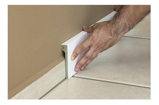Rodapé Santa Luzia Poliestireno Reforma 582 120x20mm Branco-2,40m